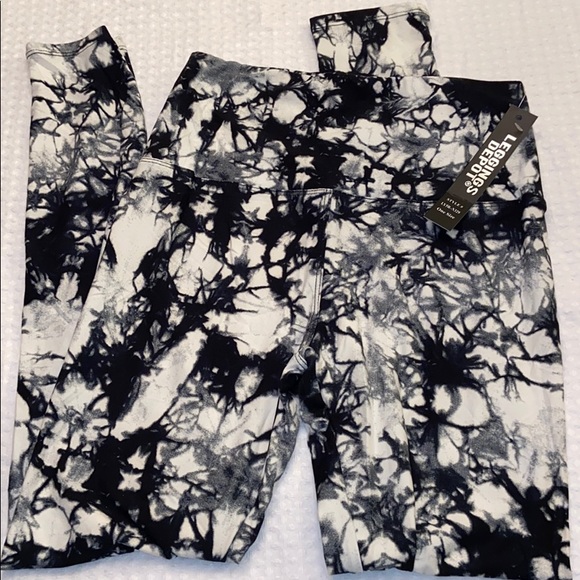 NEW! High Rise Yoga Legging Black White Marble - Picture 5 of 8
